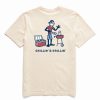 Hot * Budget Life Is Good Putty White 'Chillin' & Grillin' Crusher Crewneck Tee Men